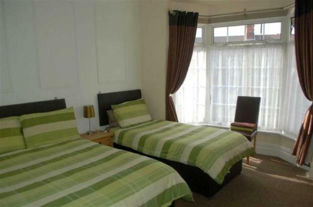 Hotel Claydens à Cleethorpes Extérieur photo
